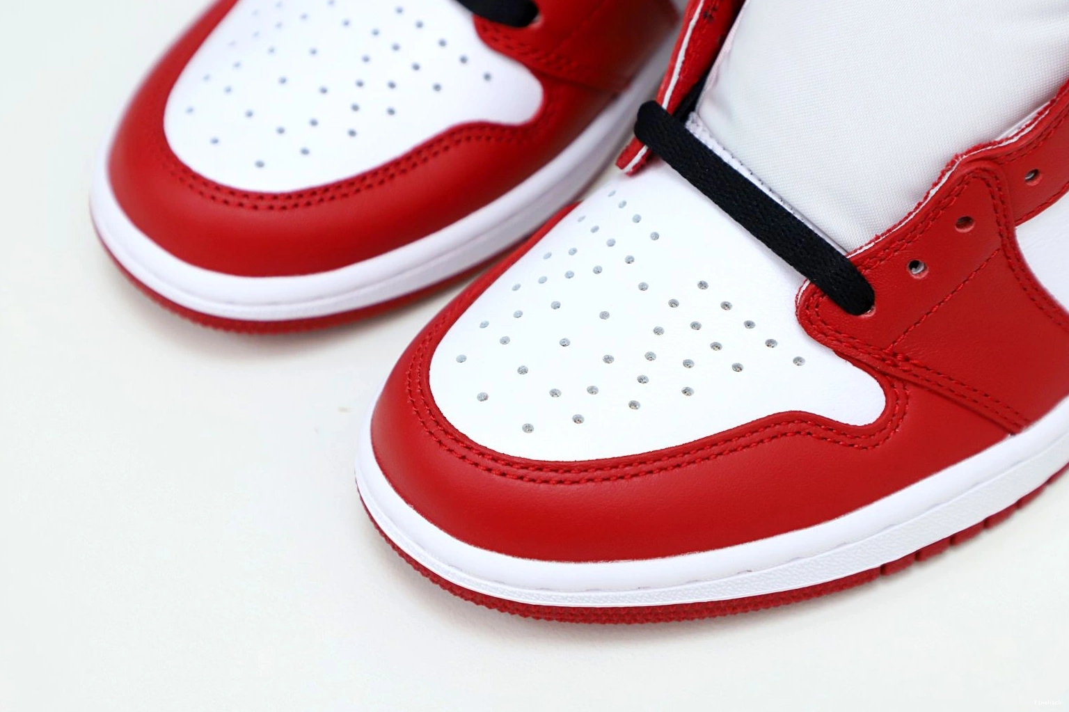 JORDAN HIGH 'CHICAGO' 2015 1 RETRO OG AIR 0902